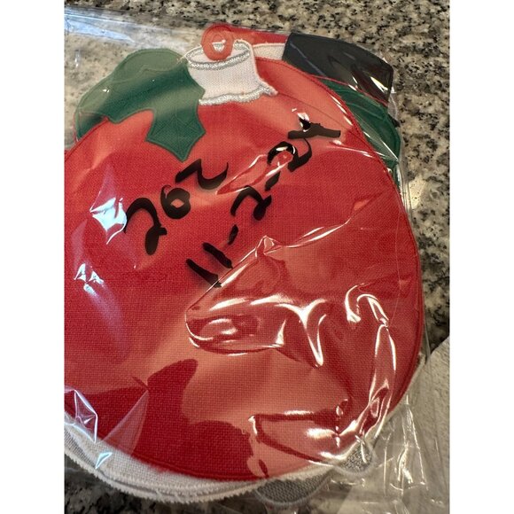 6 VTG W-C Imports Christmas Linen Embroidered Appliqué Coasters table top decor - Picture 11 of 12